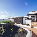 Amazing In San Bartolome Lanzarot Mozaga