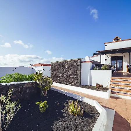Lovely Home In San Bartolome Lanzarot Mozaga