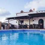 Amazing In San Bartolome Lanzarot Vakantiehuis *