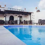 Amazing In San Bartolome Lanzarot Vakantiehuis Mozaga