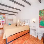 Amazing In San Bartolome Lanzarot Vakantiehuis Mozaga