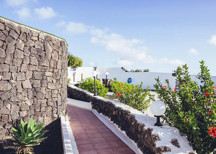 Amazing In San Bartolome Lanzarot Mozaga