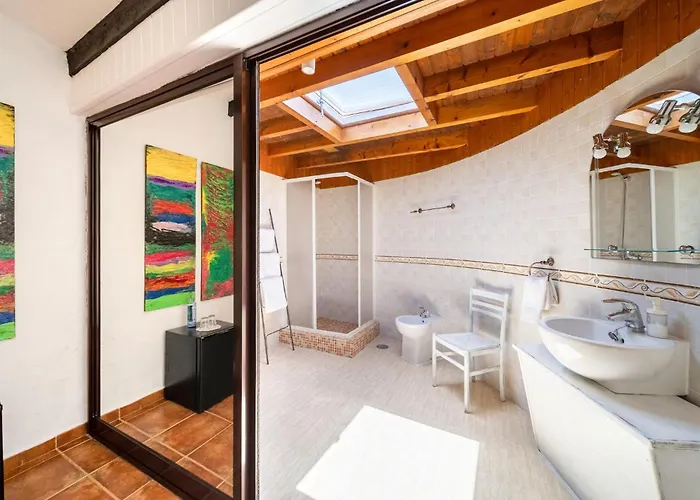 Amazing In San Bartolome Lanzarot Mozaga